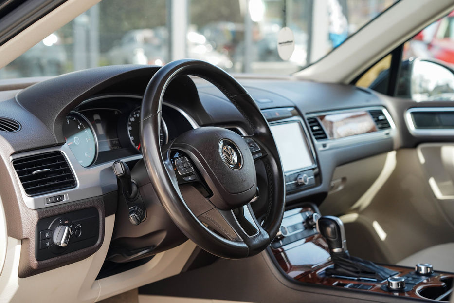Продам Volkswagen Touareg 2010 года в Черновцах