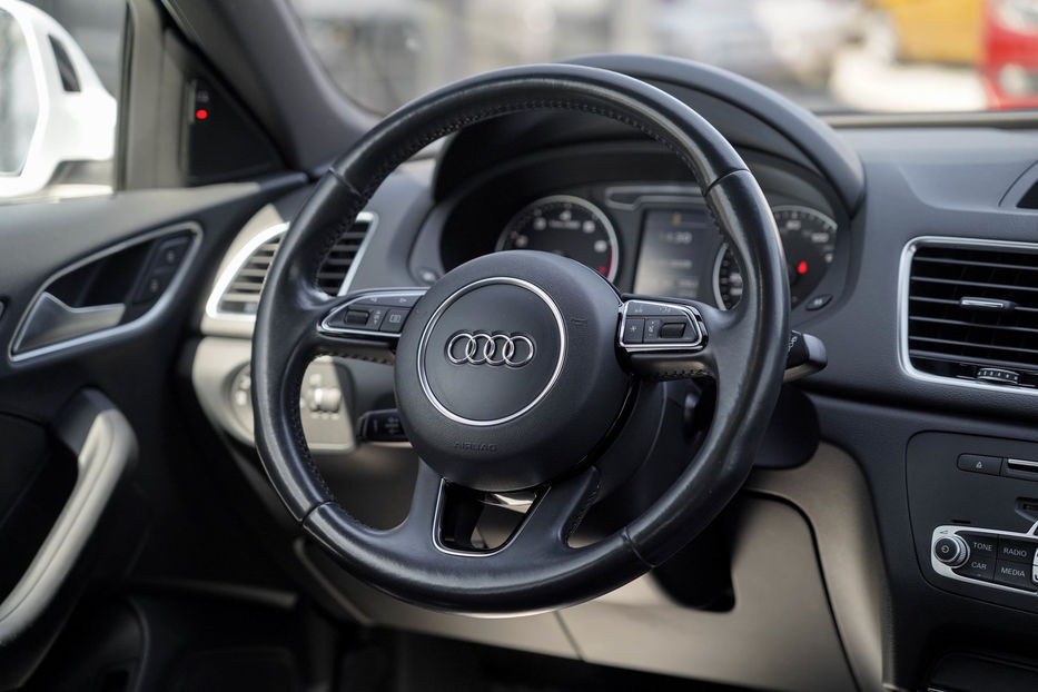Продам Audi Q3 Premium Plus 2017 года в Черновцах