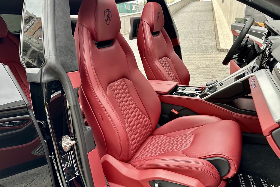 Продам Lamborghini Urus 2020 года в Киеве