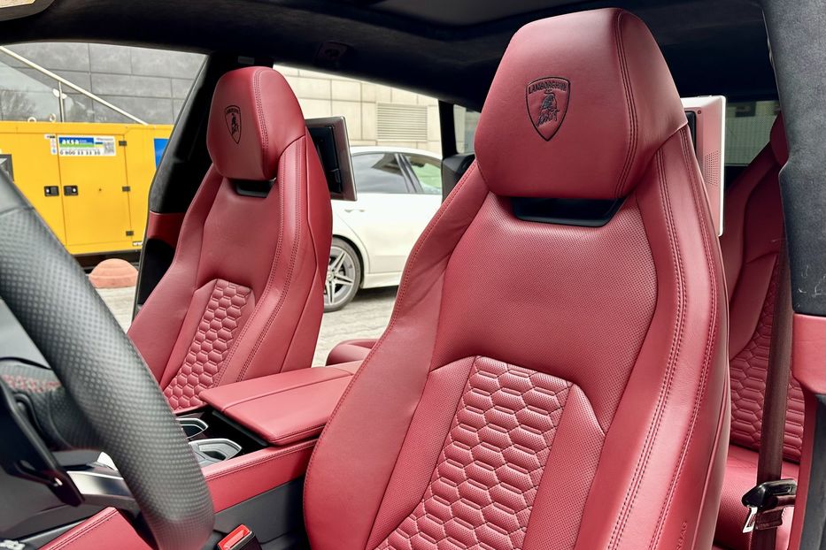 Продам Lamborghini Urus 2020 года в Киеве