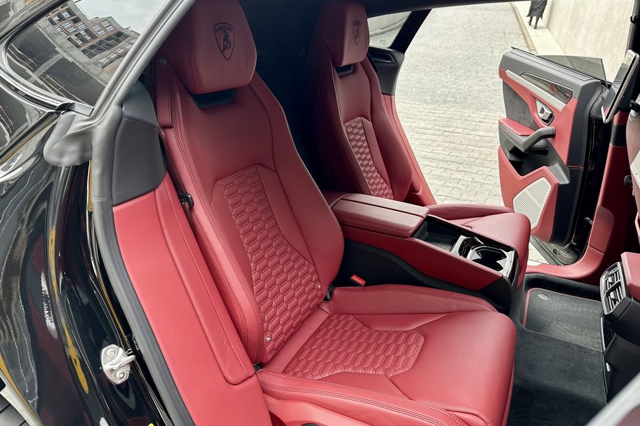 Продам Lamborghini Urus 2020 года в Киеве