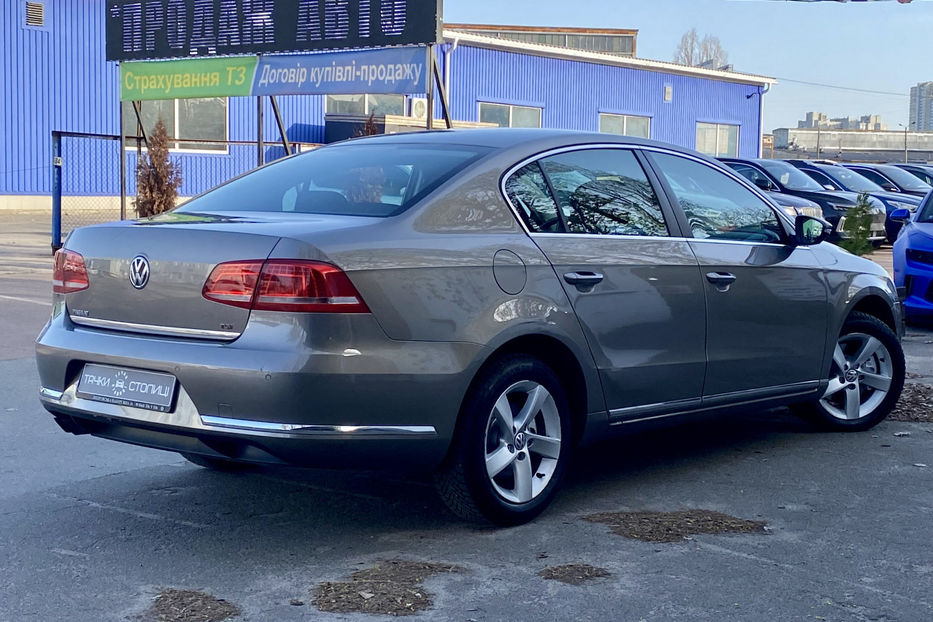 Продам Volkswagen Passat B7 2011 года в Киеве