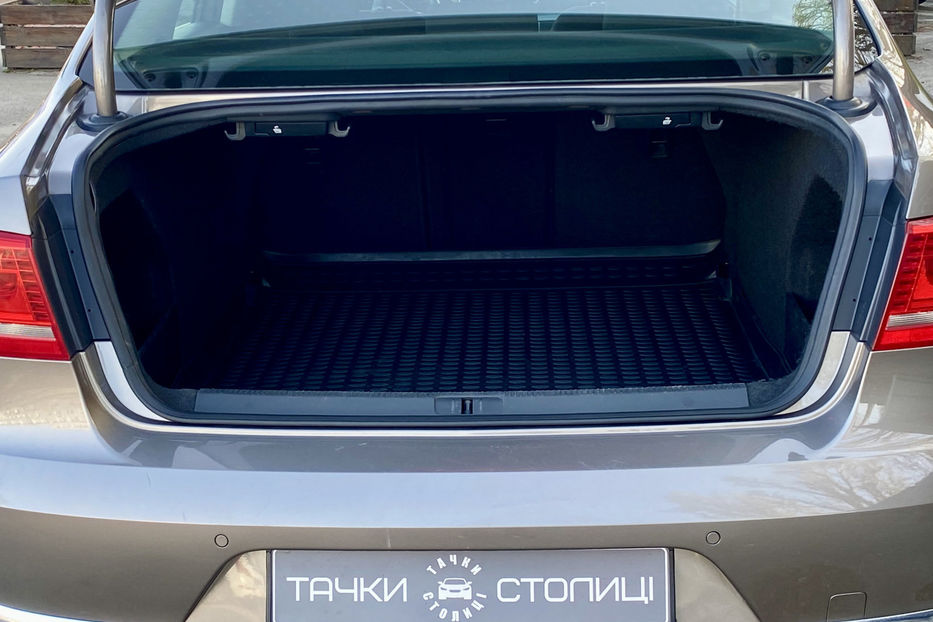 Продам Volkswagen Passat B7 2011 года в Киеве