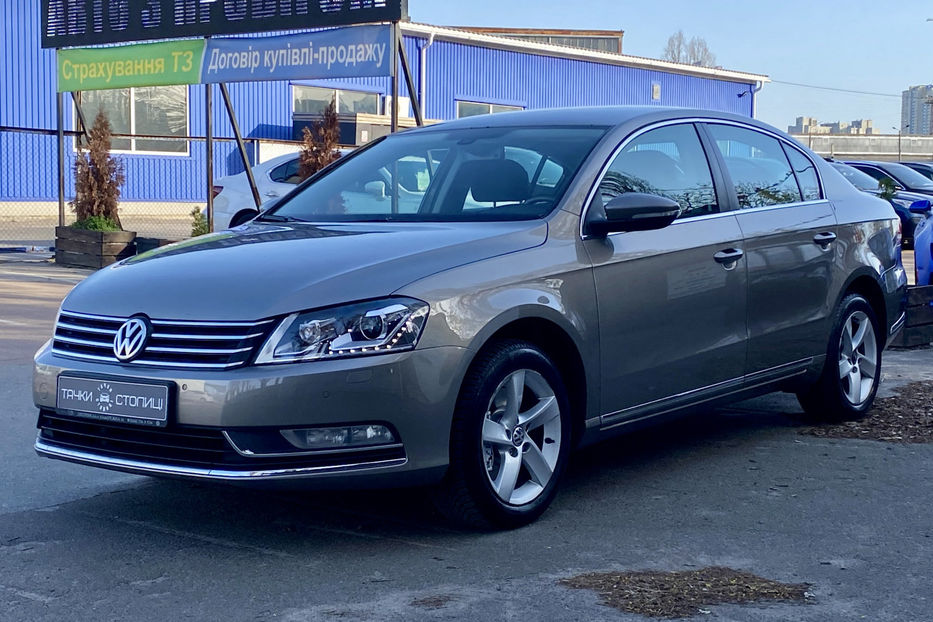 Продам Volkswagen Passat B7 2011 года в Киеве