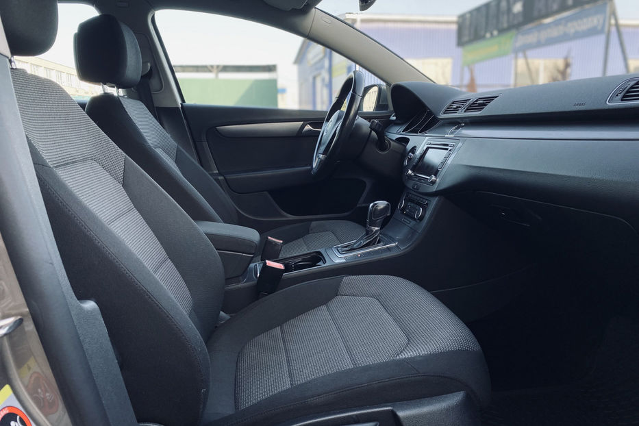Продам Volkswagen Passat B7 2011 года в Киеве