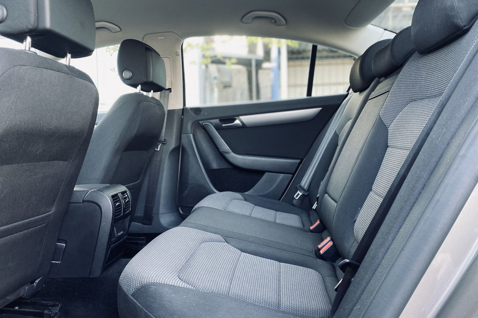 Продам Volkswagen Passat B7 2011 года в Киеве