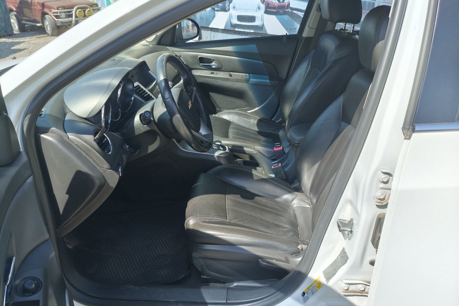 Продам Chevrolet Cruze 2011 года в Киеве
