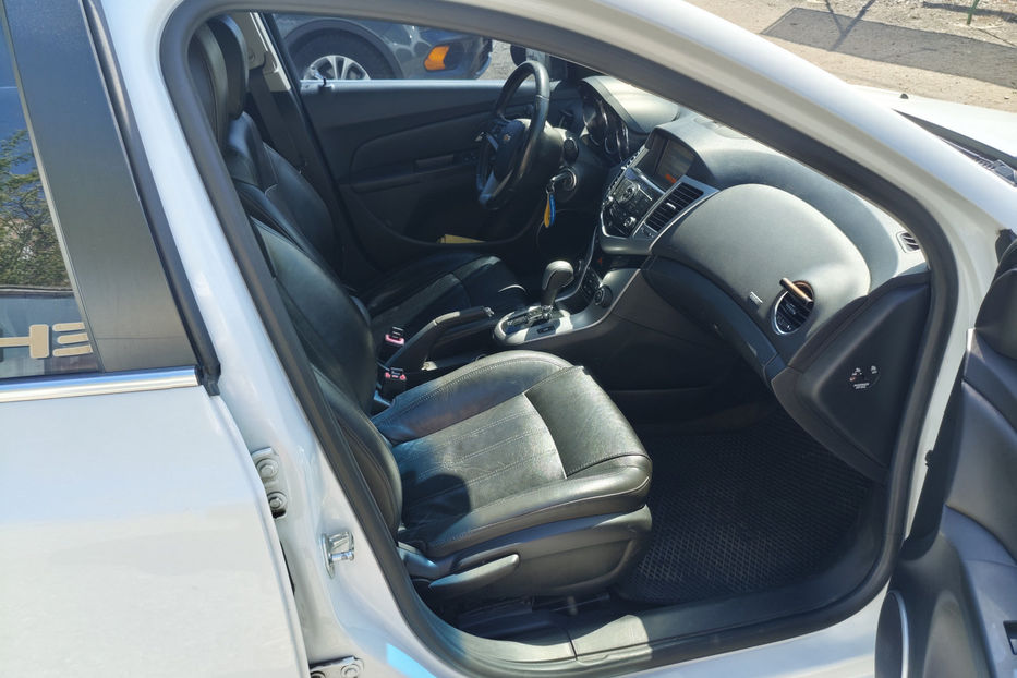 Продам Chevrolet Cruze 2011 года в Киеве