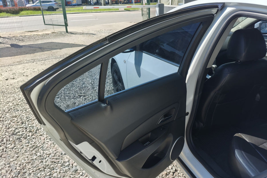 Продам Chevrolet Cruze 2011 года в Киеве
