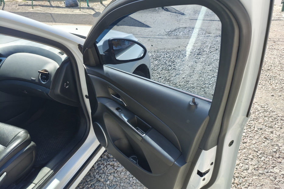 Продам Chevrolet Cruze 2011 года в Киеве