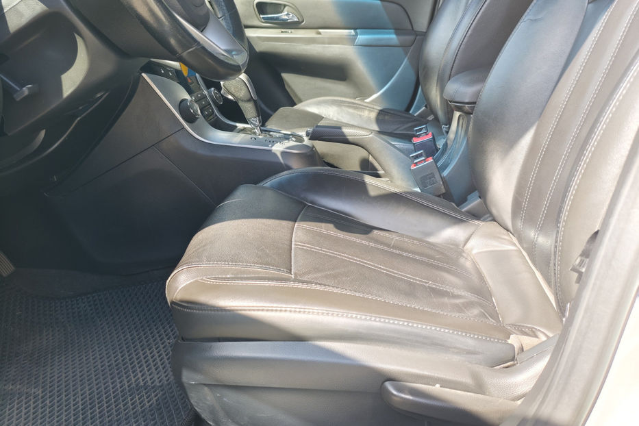 Продам Chevrolet Cruze 2011 года в Киеве