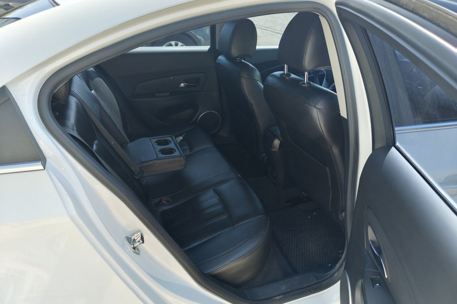 Продам Chevrolet Cruze 2011 года в Киеве