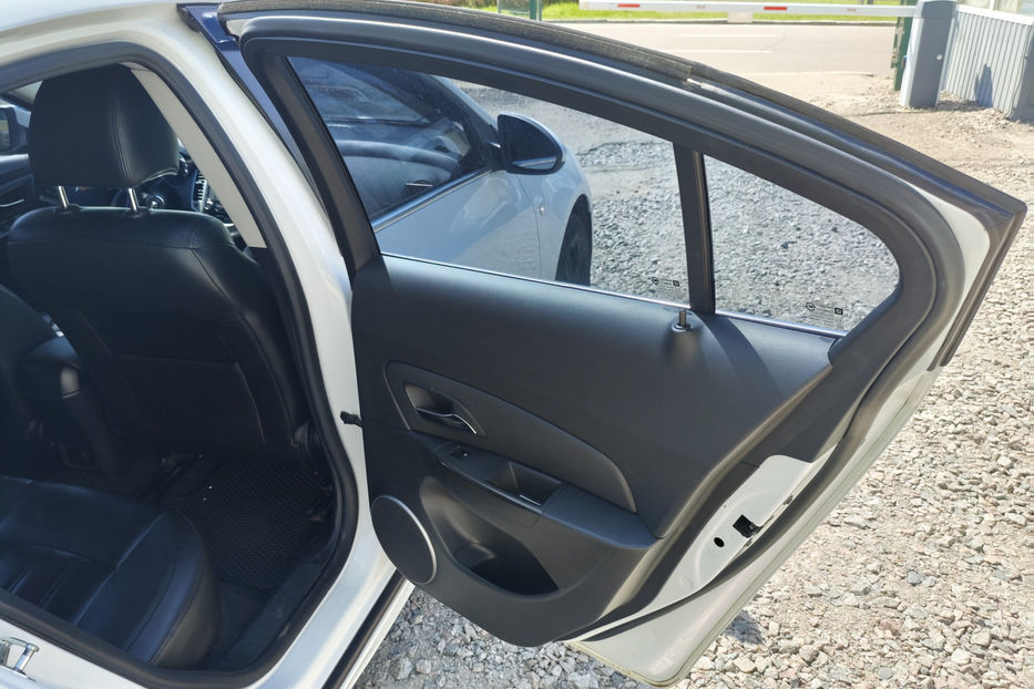 Продам Chevrolet Cruze 2011 года в Киеве