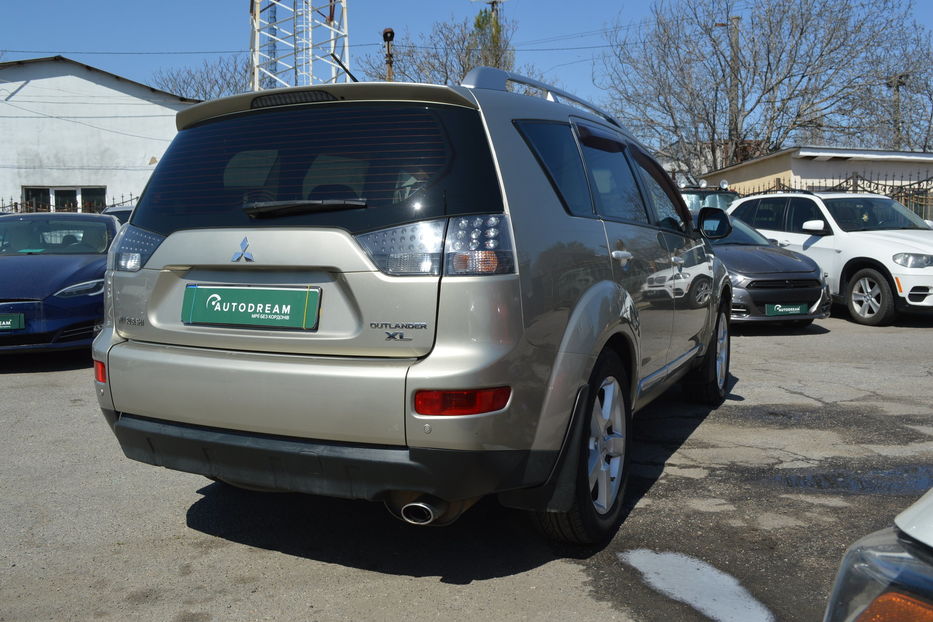 Продам Mitsubishi Outlander XL 2.4 2008 года в Одессе