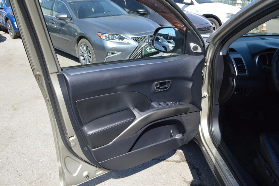 Продам Mitsubishi Outlander XL 2.4 2008 года в Одессе