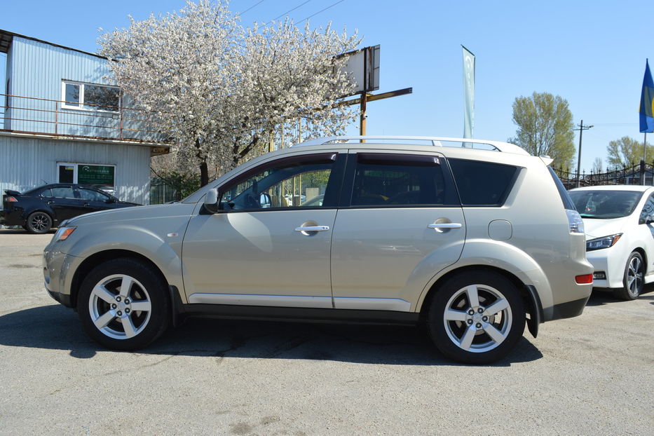 Продам Mitsubishi Outlander XL 2.4 2008 года в Одессе