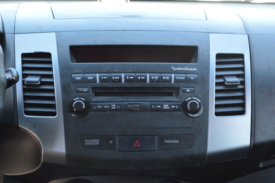 Продам Mitsubishi Outlander XL 2.4 2008 года в Одессе