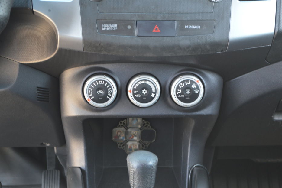 Продам Mitsubishi Outlander XL 2.4 2008 года в Одессе