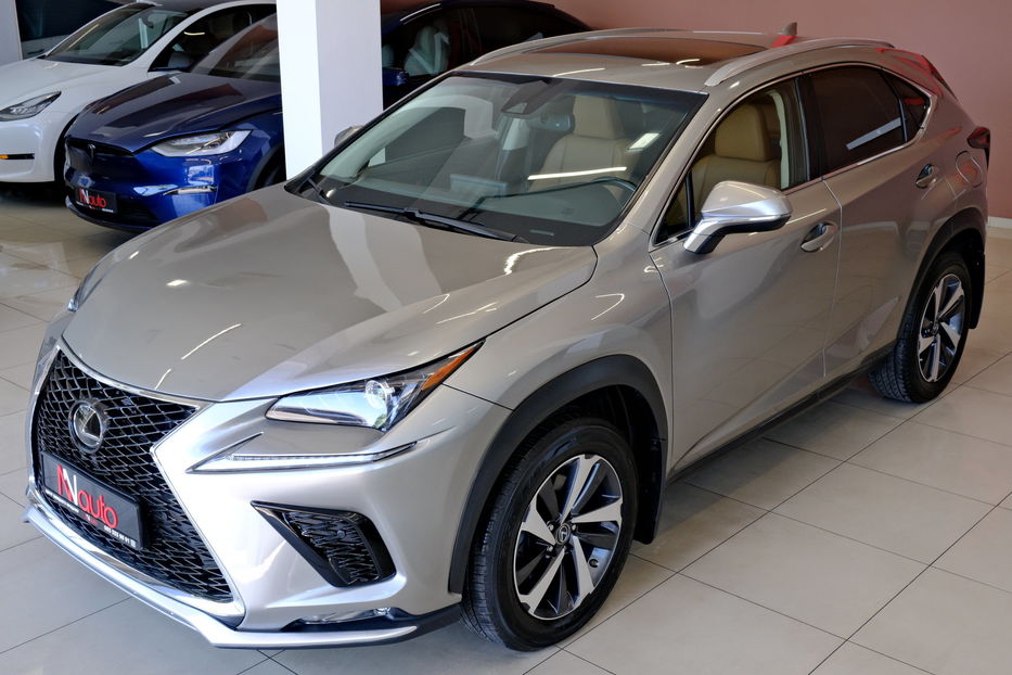 Продам Lexus NX 300 300 2018 года в Одессе