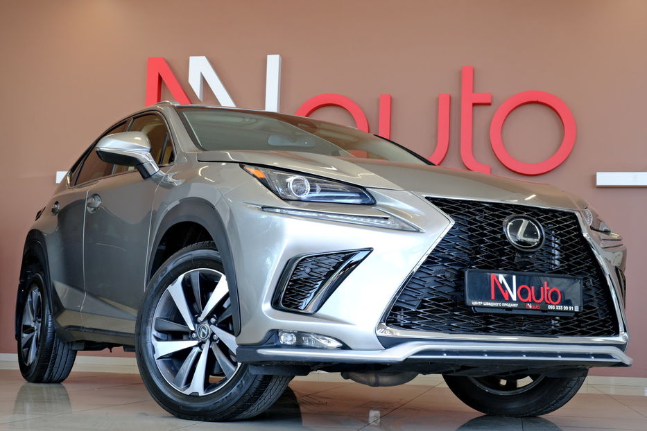 Продам Lexus NX 300 300 2018 года в Одессе