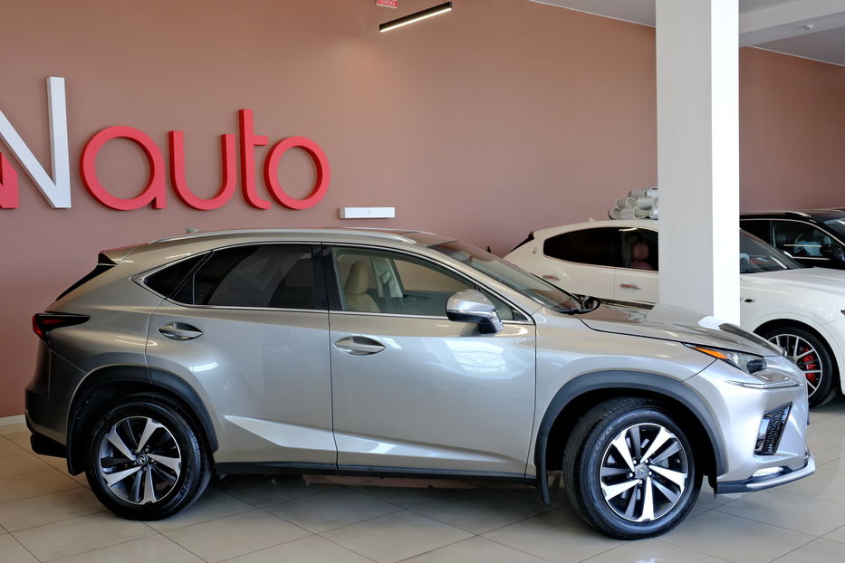 Продам Lexus NX 300 300 2018 года в Одессе
