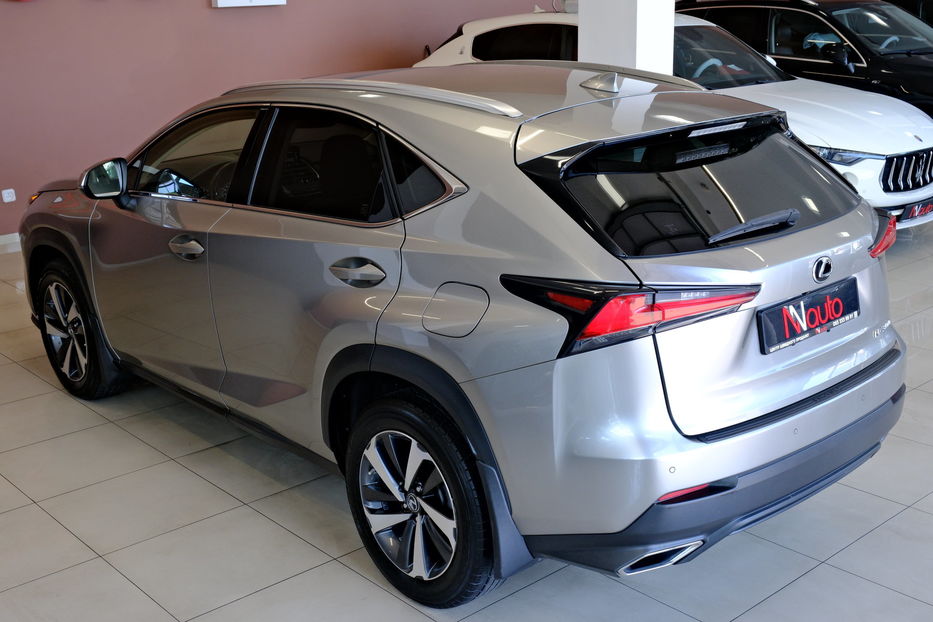 Продам Lexus NX 300 300 2018 года в Одессе
