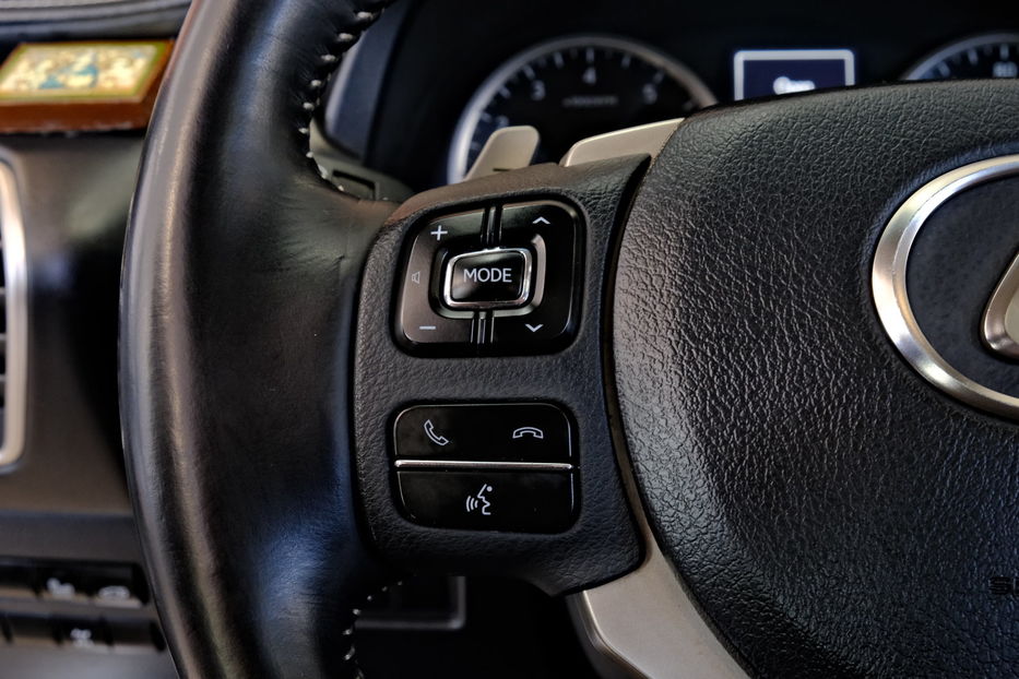 Продам Lexus NX 300 300 2018 года в Одессе