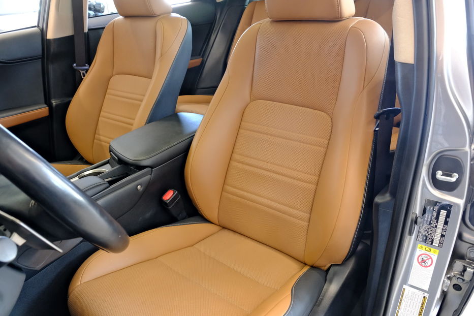 Продам Lexus NX 300 300 2018 года в Одессе