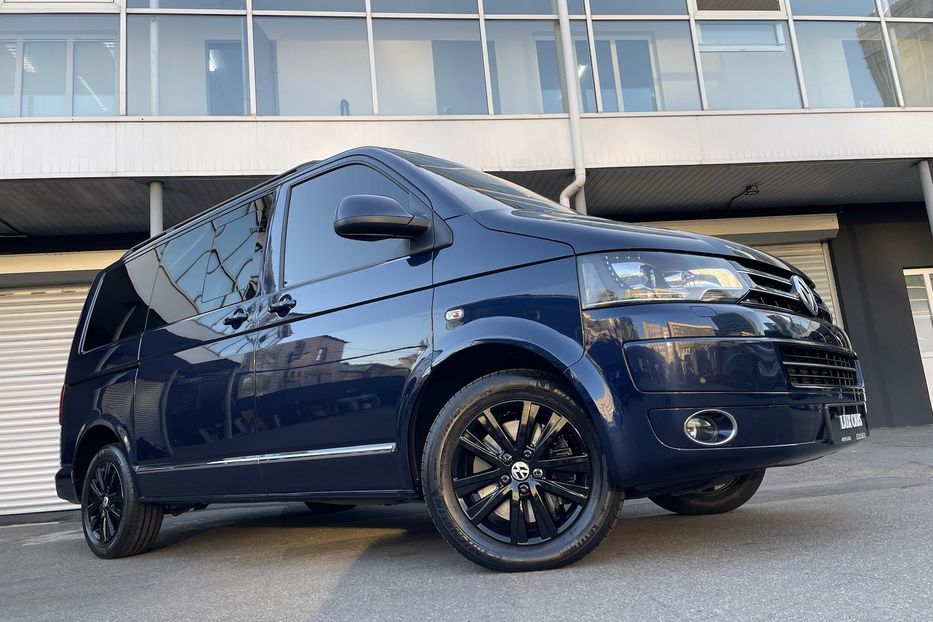 Продам Volkswagen Multivan 2.0TDI 4Motion 2015 года в Киеве