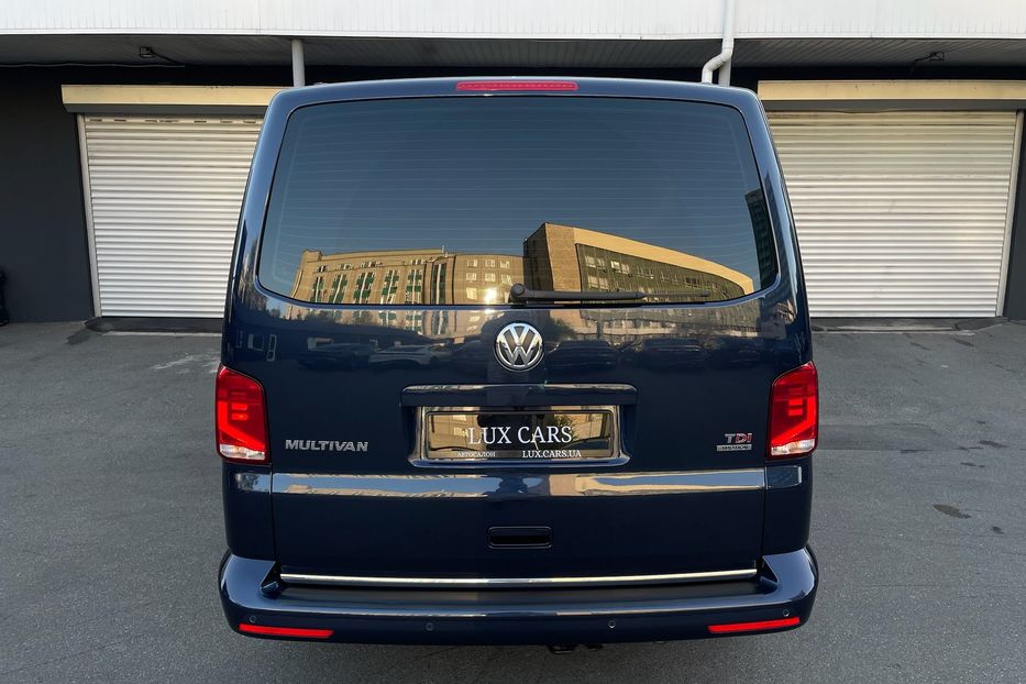 Продам Volkswagen Multivan 2.0TDI 4Motion 2015 года в Киеве