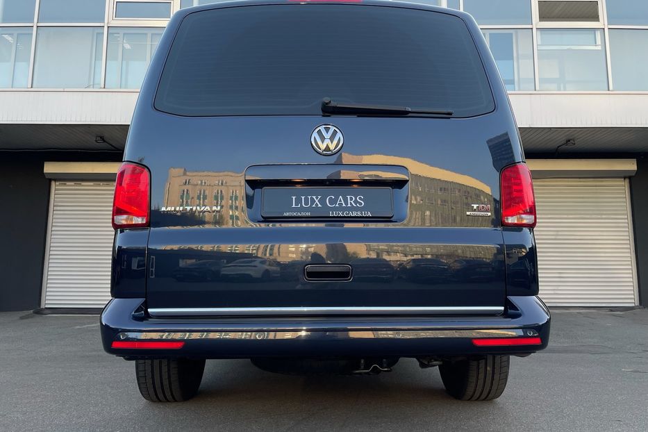 Продам Volkswagen Multivan 2.0TDI 4Motion 2015 года в Киеве