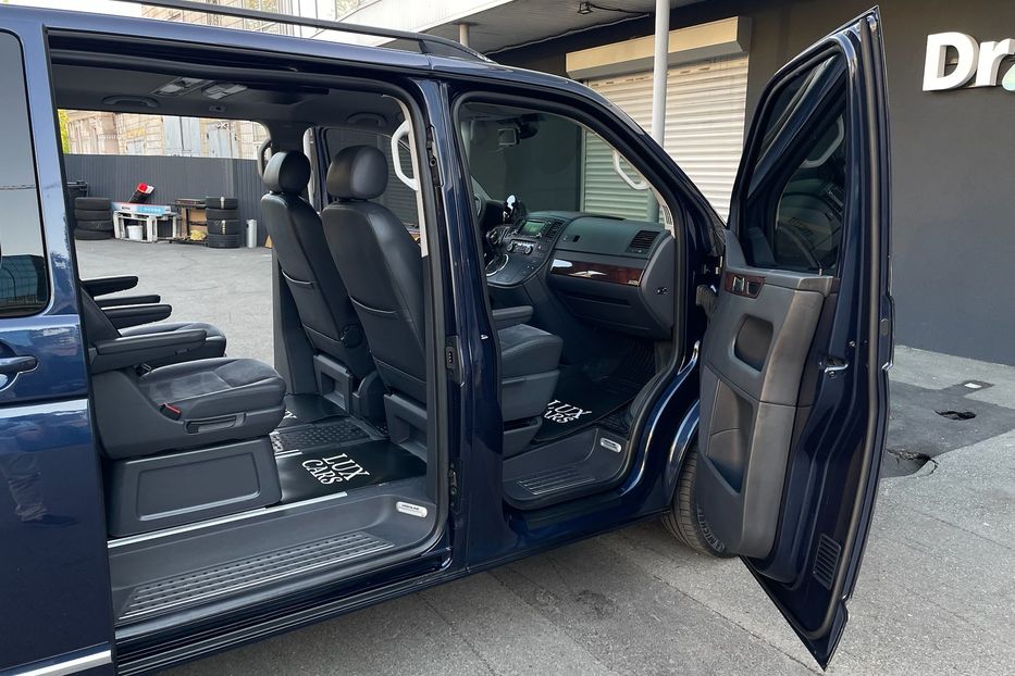 Продам Volkswagen Multivan 2.0TDI 4Motion 2015 года в Киеве