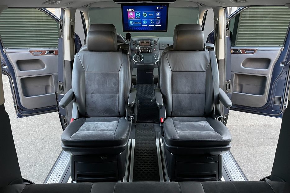 Продам Volkswagen Multivan 2.0TDI 4Motion 2015 года в Киеве