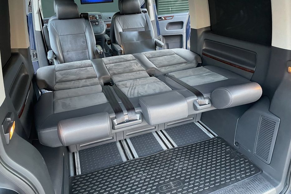Продам Volkswagen Multivan 2.0TDI 4Motion 2015 года в Киеве
