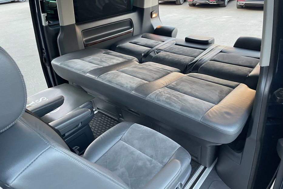 Продам Volkswagen Multivan 2.0TDI 4Motion 2015 года в Киеве