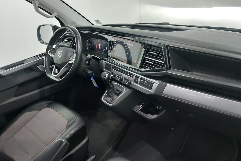 Продам Volkswagen Multivan Edition 146kw  2020 года в Луцке