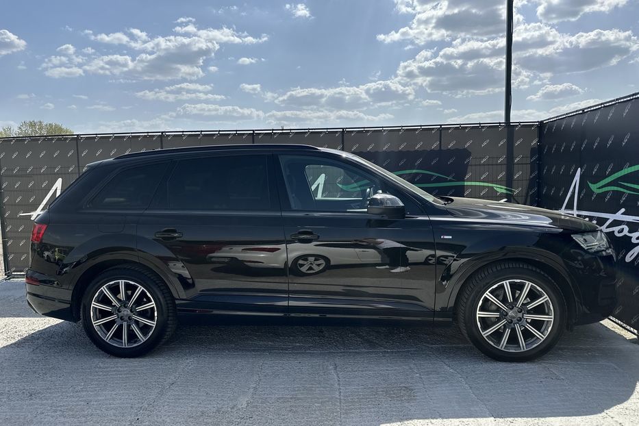 Продам Audi Q7 Quattro S-Line 2016 года в Киеве