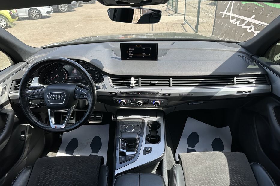 Продам Audi Q7 Quattro S-Line 2016 года в Киеве