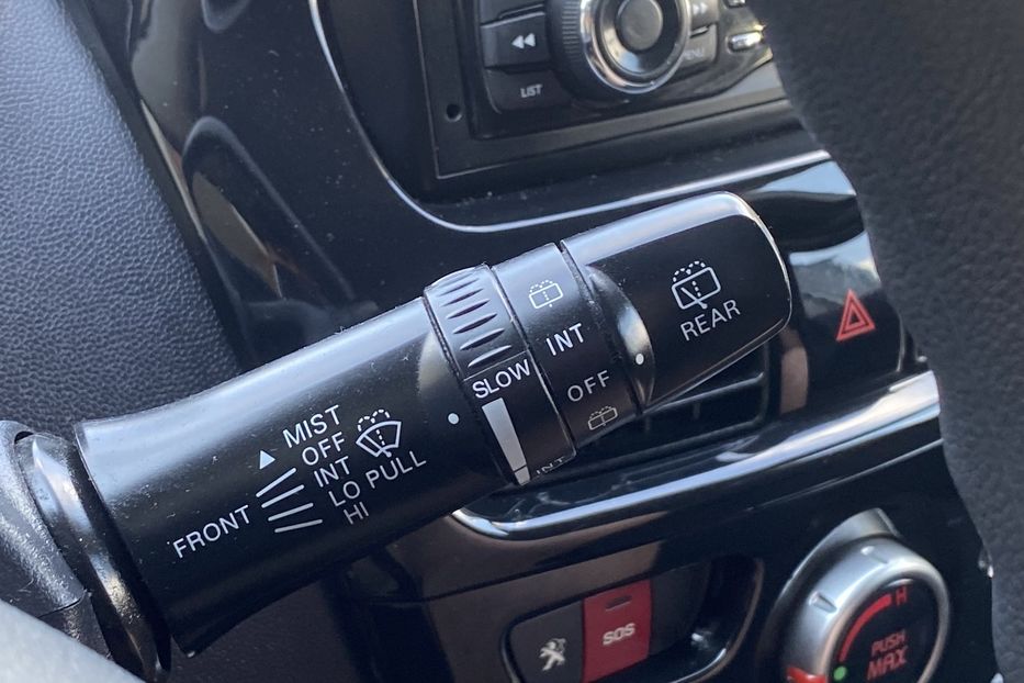 Продам Peugeot iOn 2011 года в Луцке