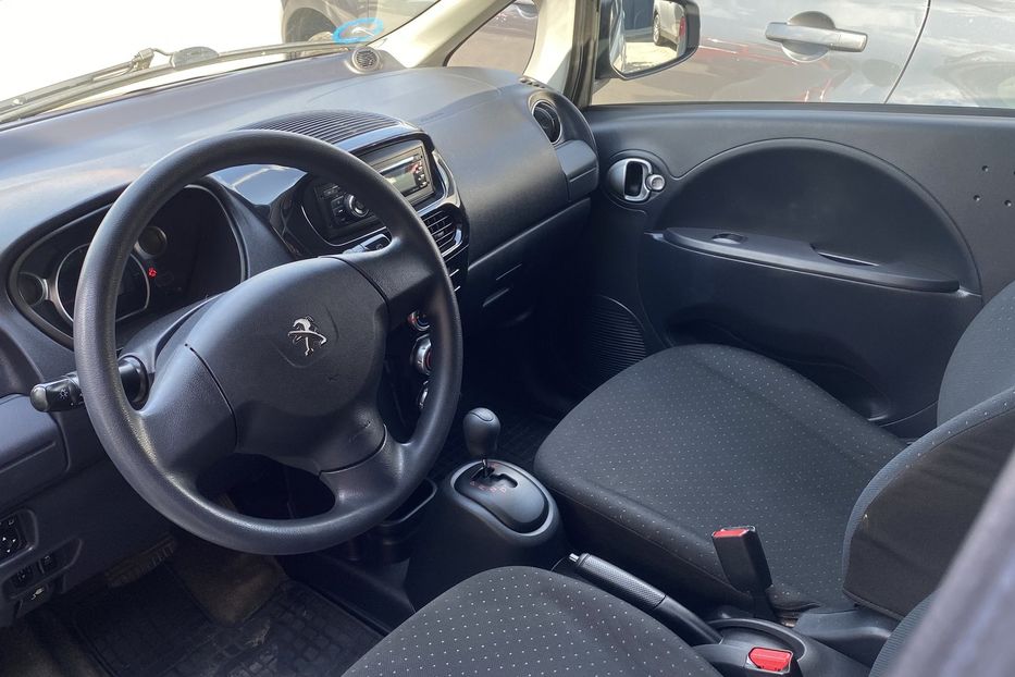 Продам Peugeot iOn 2011 года в Луцке