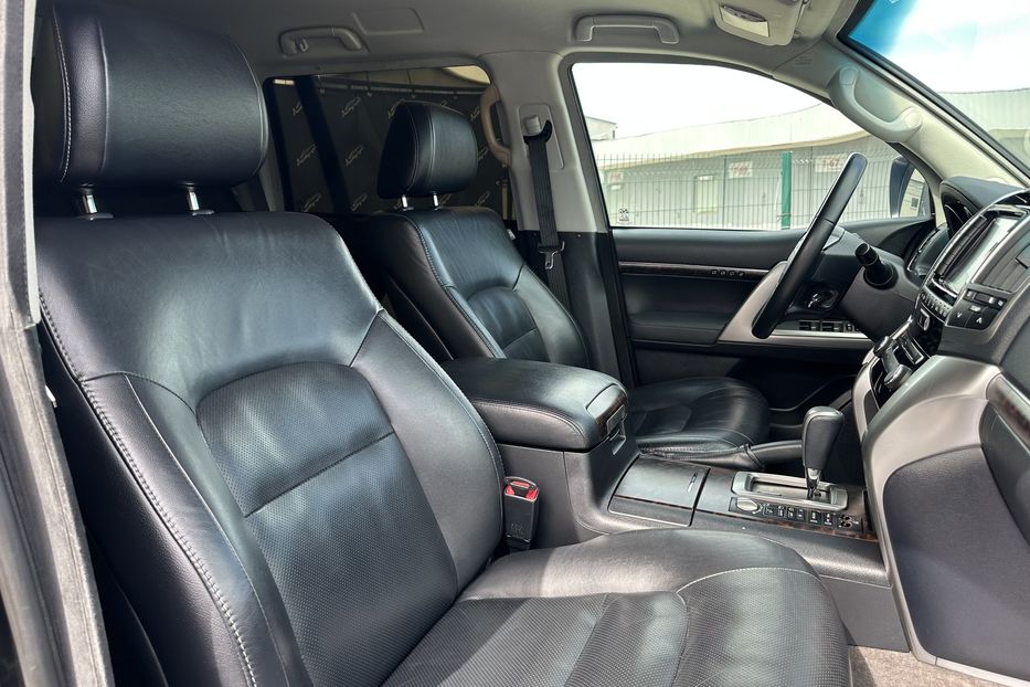 Продам Toyota Land Cruiser 200 Guard B6+ 2014 года в Киеве
