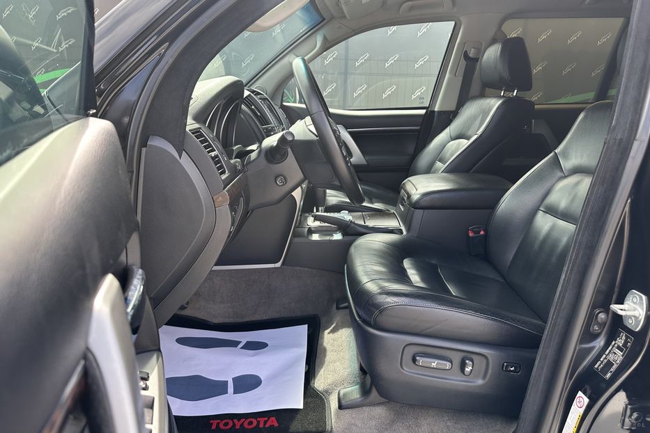 Продам Toyota Land Cruiser 200 Guard B6+ 2014 года в Киеве
