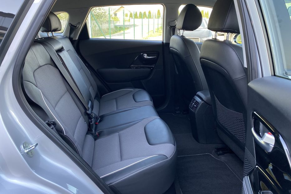 Продам Kia Niro 64кВтТепловийПдгрівсиідньКерма 2020 года в Львове