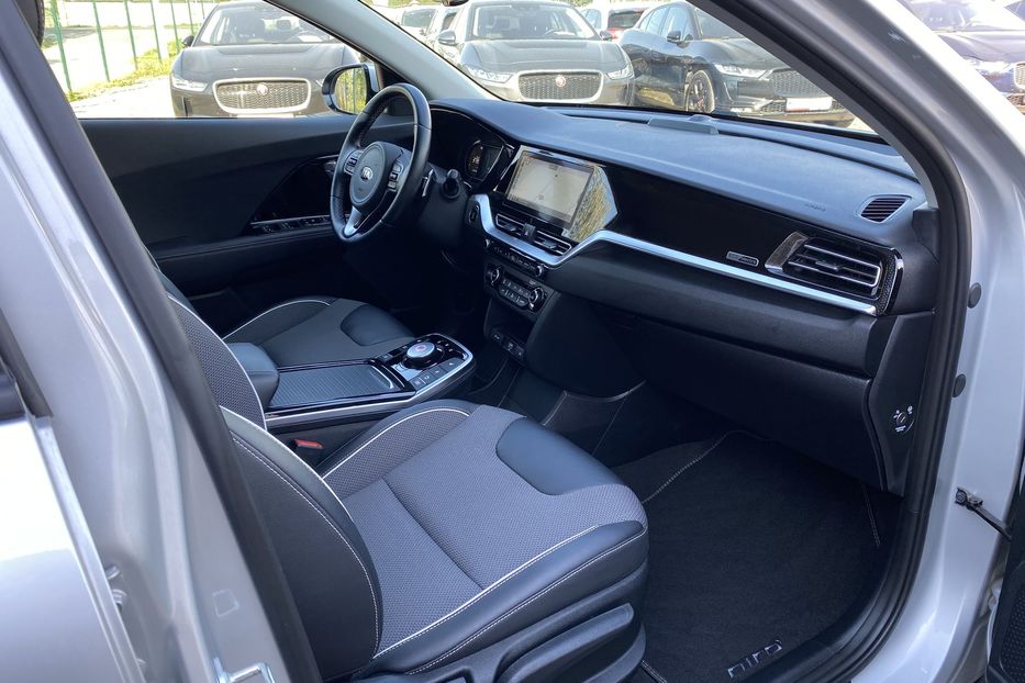 Продам Kia Niro 64кВтТепловийПдгрівсиідньКерма 2020 года в Львове