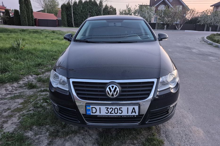 Продам Volkswagen Passat B6 Офіційна 2010 года в Киеве