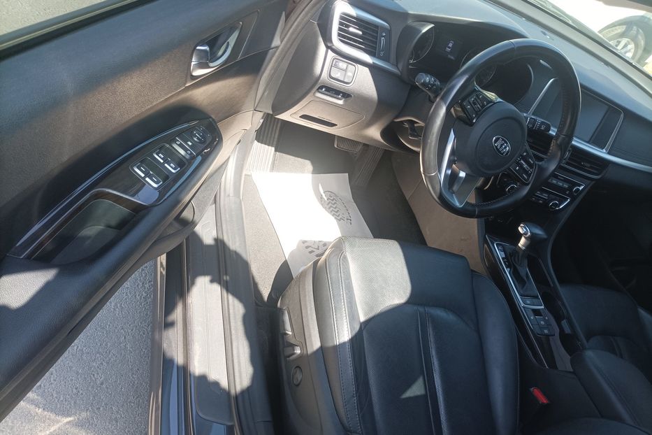 Продам Kia Optima ех 2018 года в Одессе