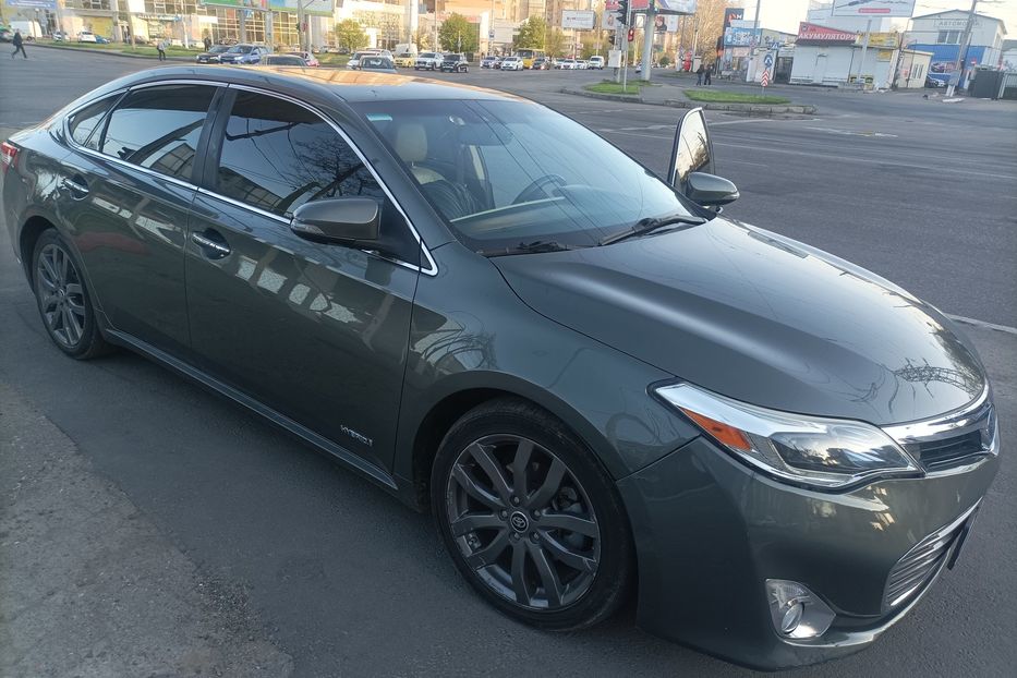 Продам Toyota Avalon максимал 2013 года в Одессе