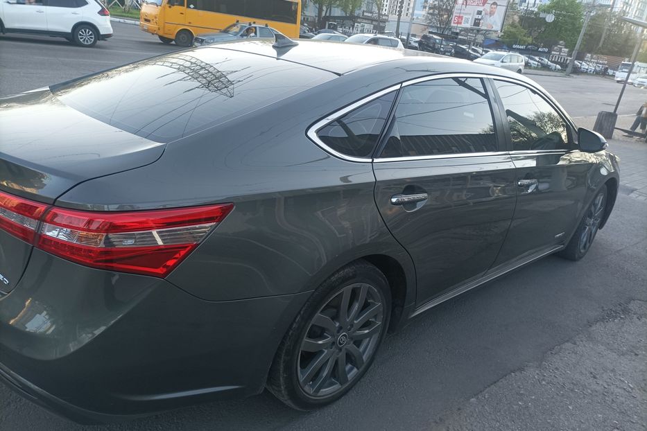 Продам Toyota Avalon максимал 2013 года в Одессе