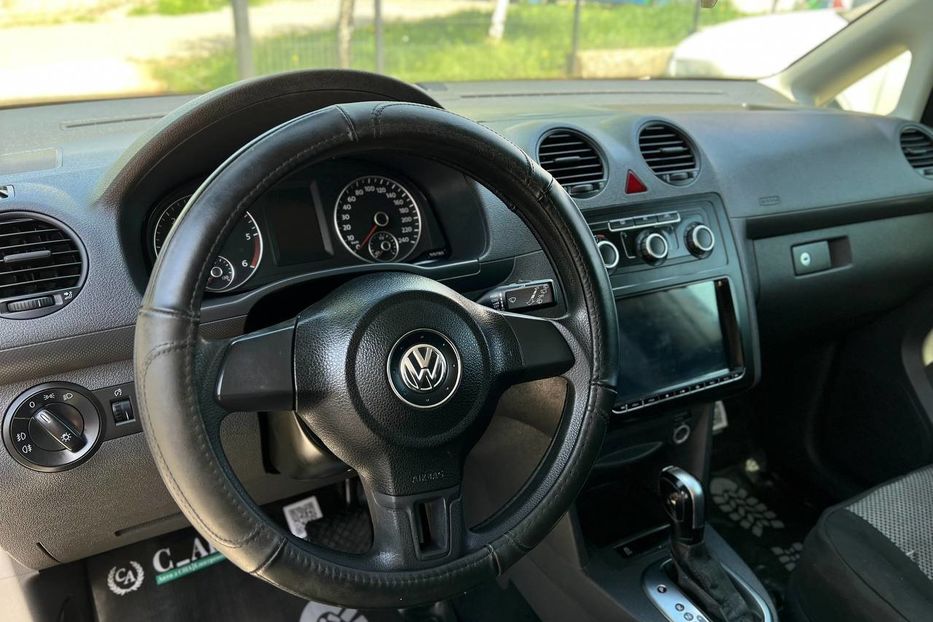Продам Volkswagen Caddy пасс. 2010 года в Черновцах