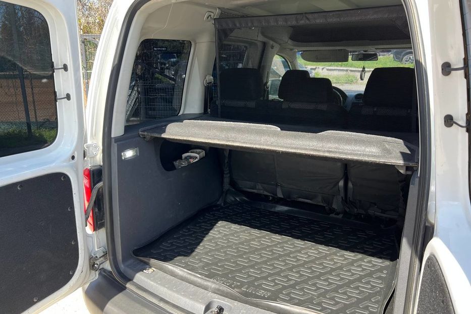 Продам Volkswagen Caddy пасс. 2010 года в Черновцах